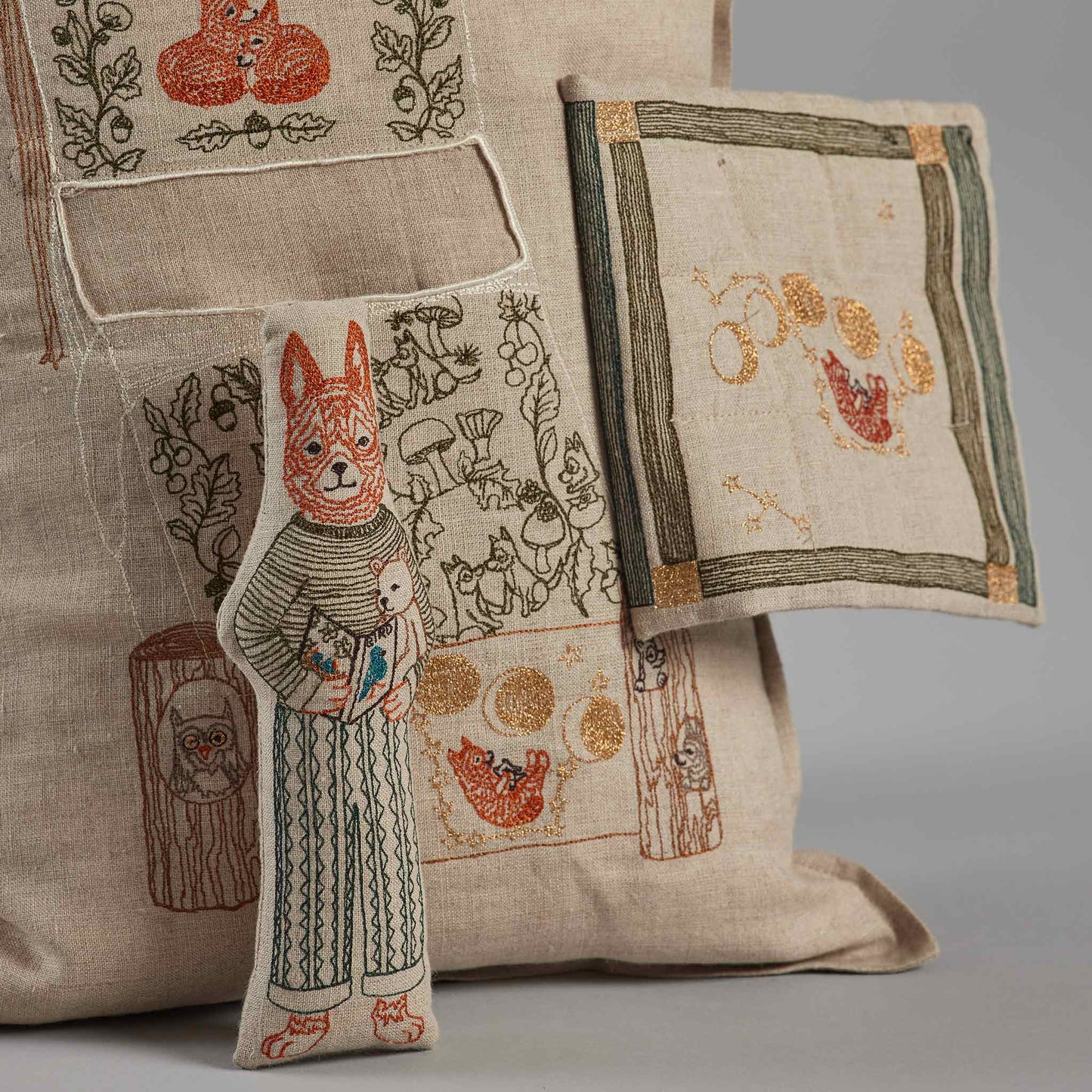 Goodnight Fox Pocket Pillow: Pillow Cover with Insert