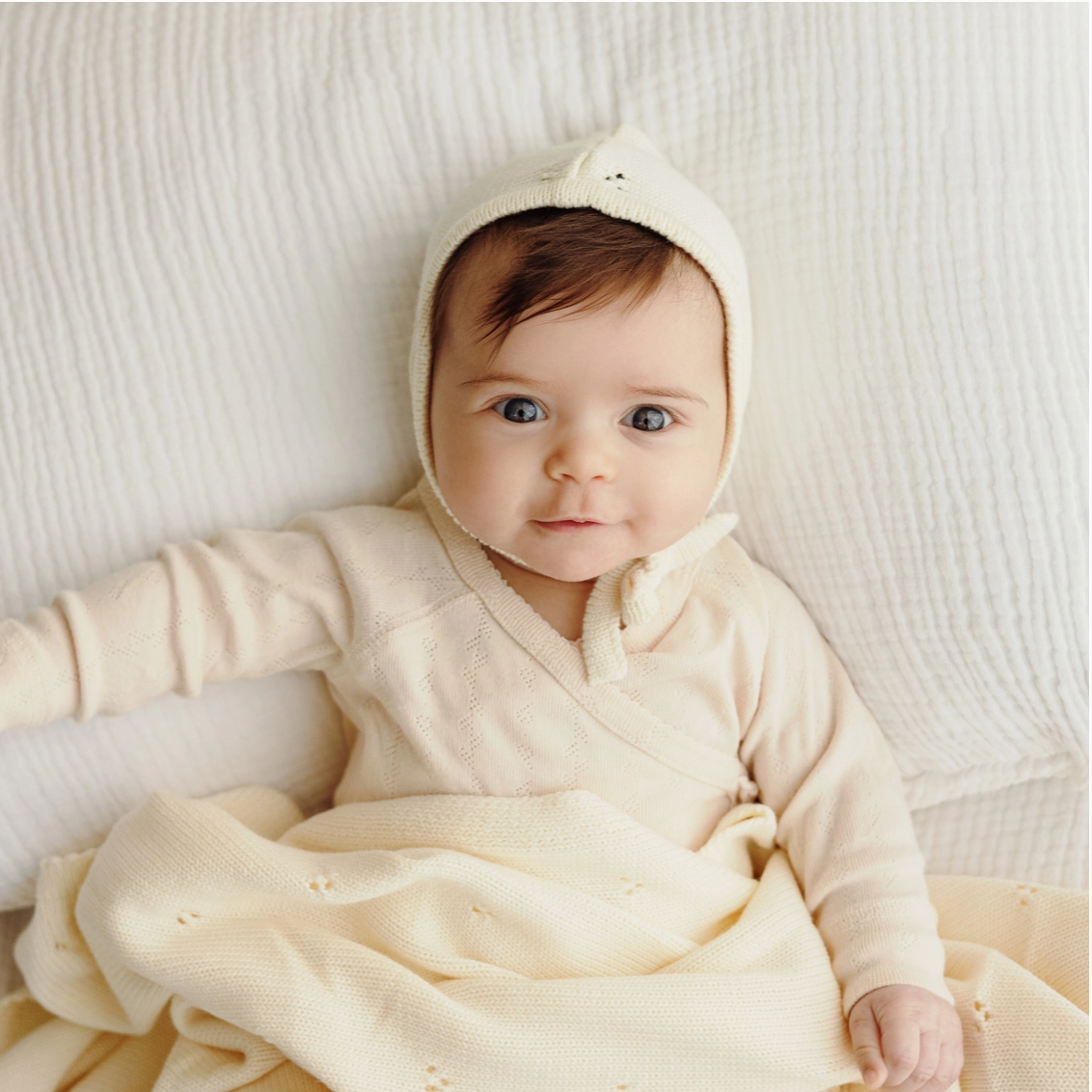 Organic Cotton Luxury Blanket & Bonnet Hat Set
