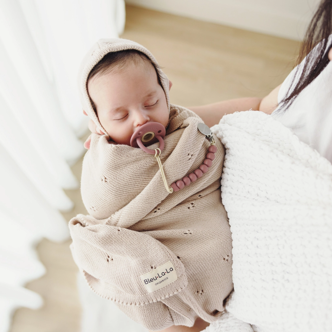 Organic Cotton Luxury Blanket & Bonnet Hat Set
