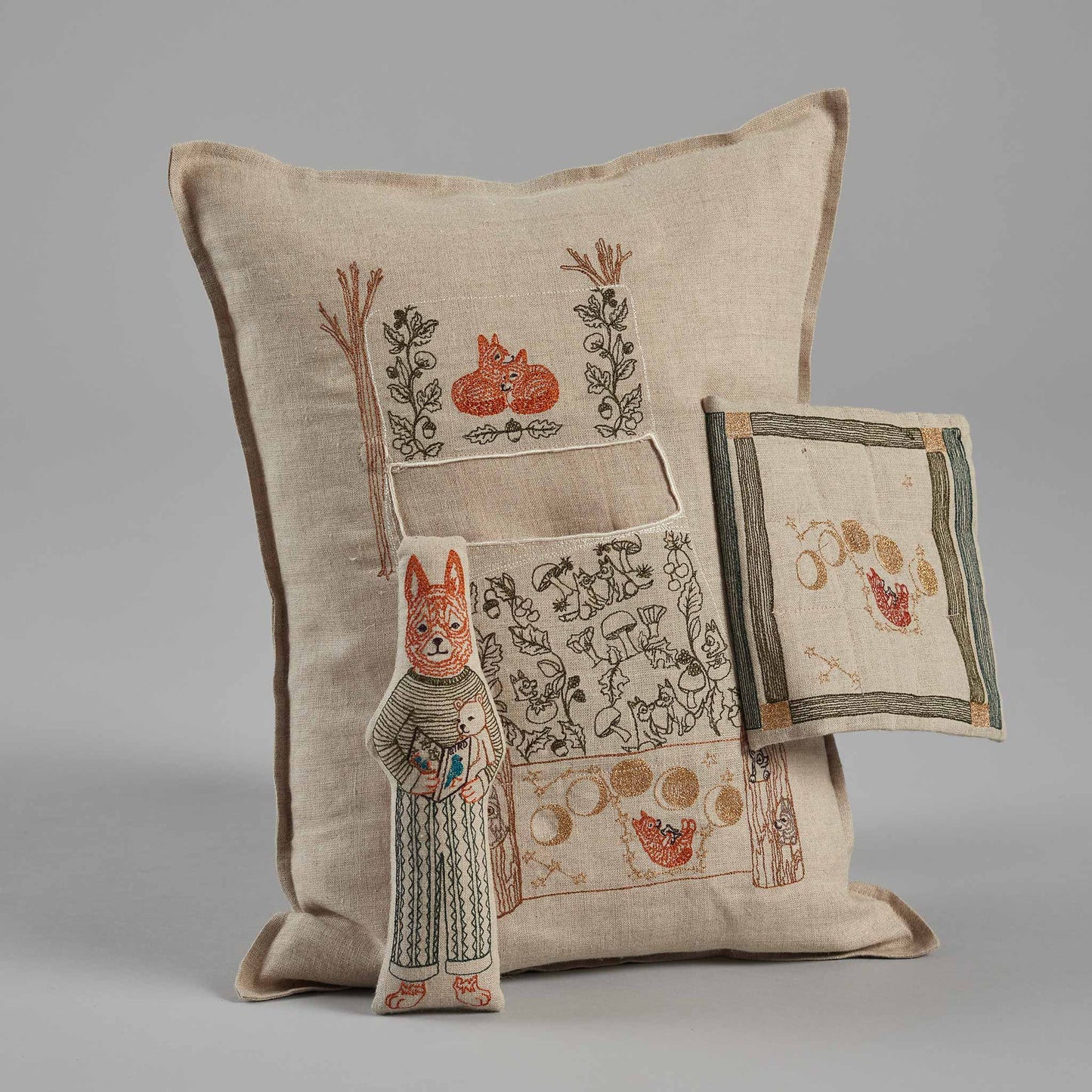 Goodnight Fox Pocket Pillow: Pillow Cover with Insert