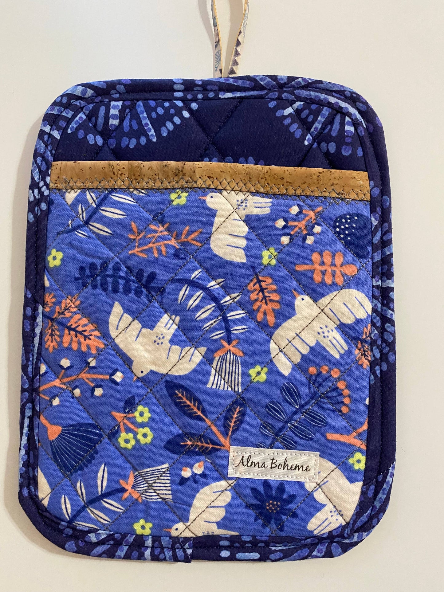 Cork & Cotton Sustainable Pot Holder with Pocket: Winter Wonderland