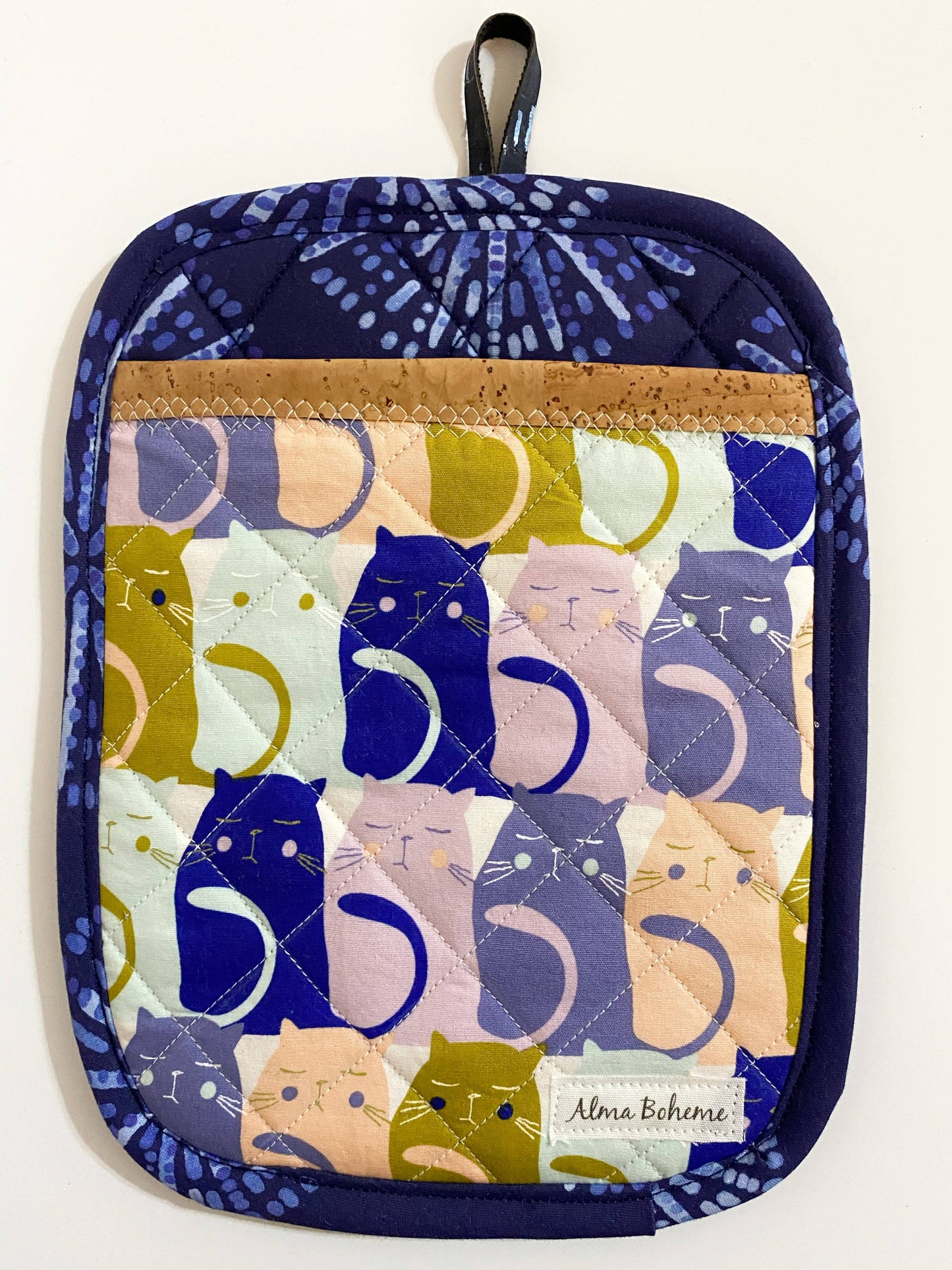 Cork & Cotton Sustainable Pot Holder with Pocket: Holiday cats