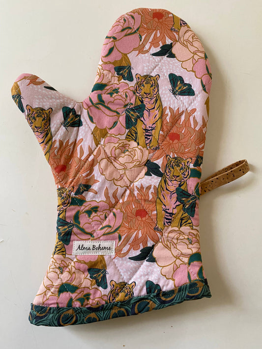 Cork and Cotton Oven Mitt: Tiger Lily