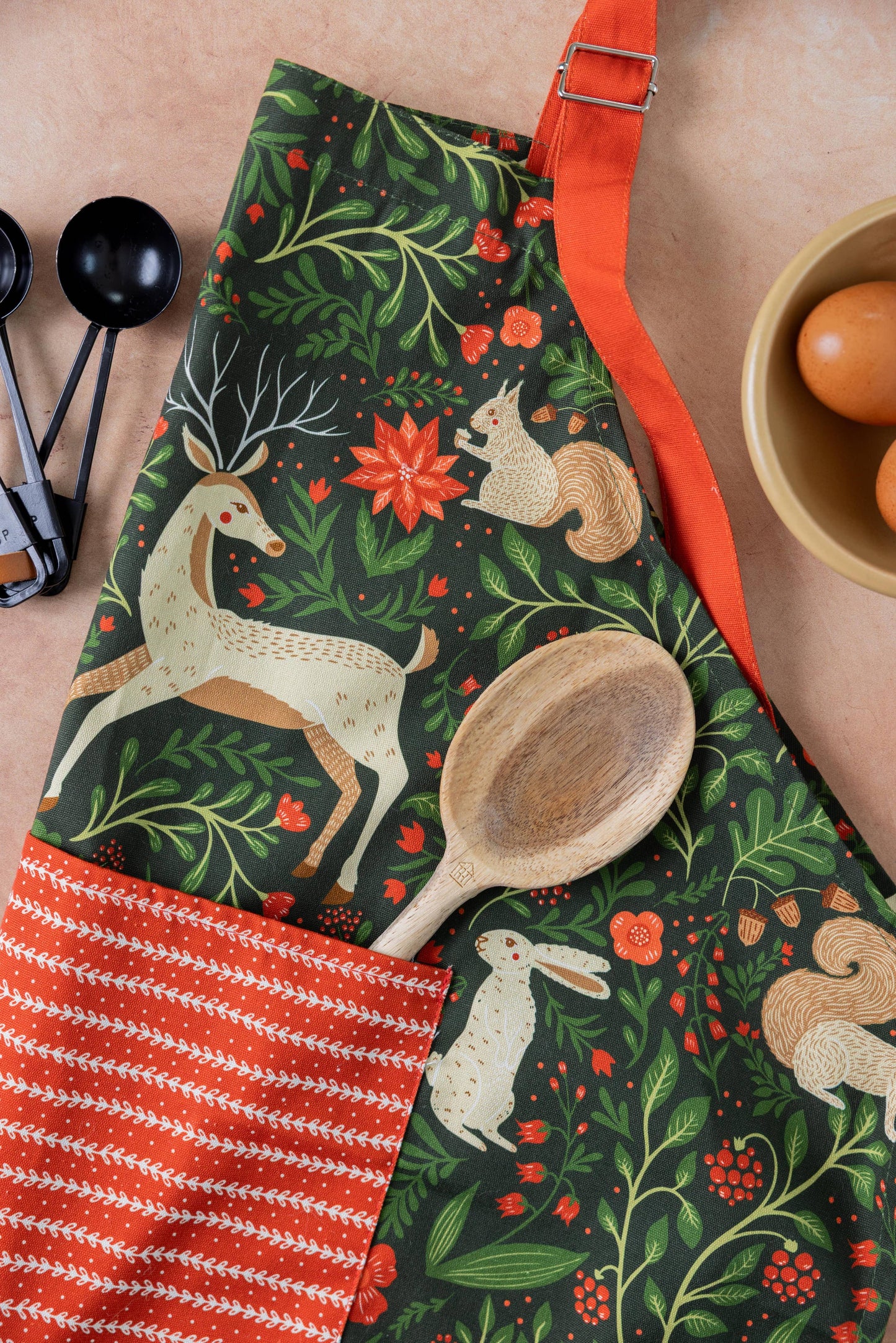 Christmas Forest Apron – Holiday Baking, Evergreen
